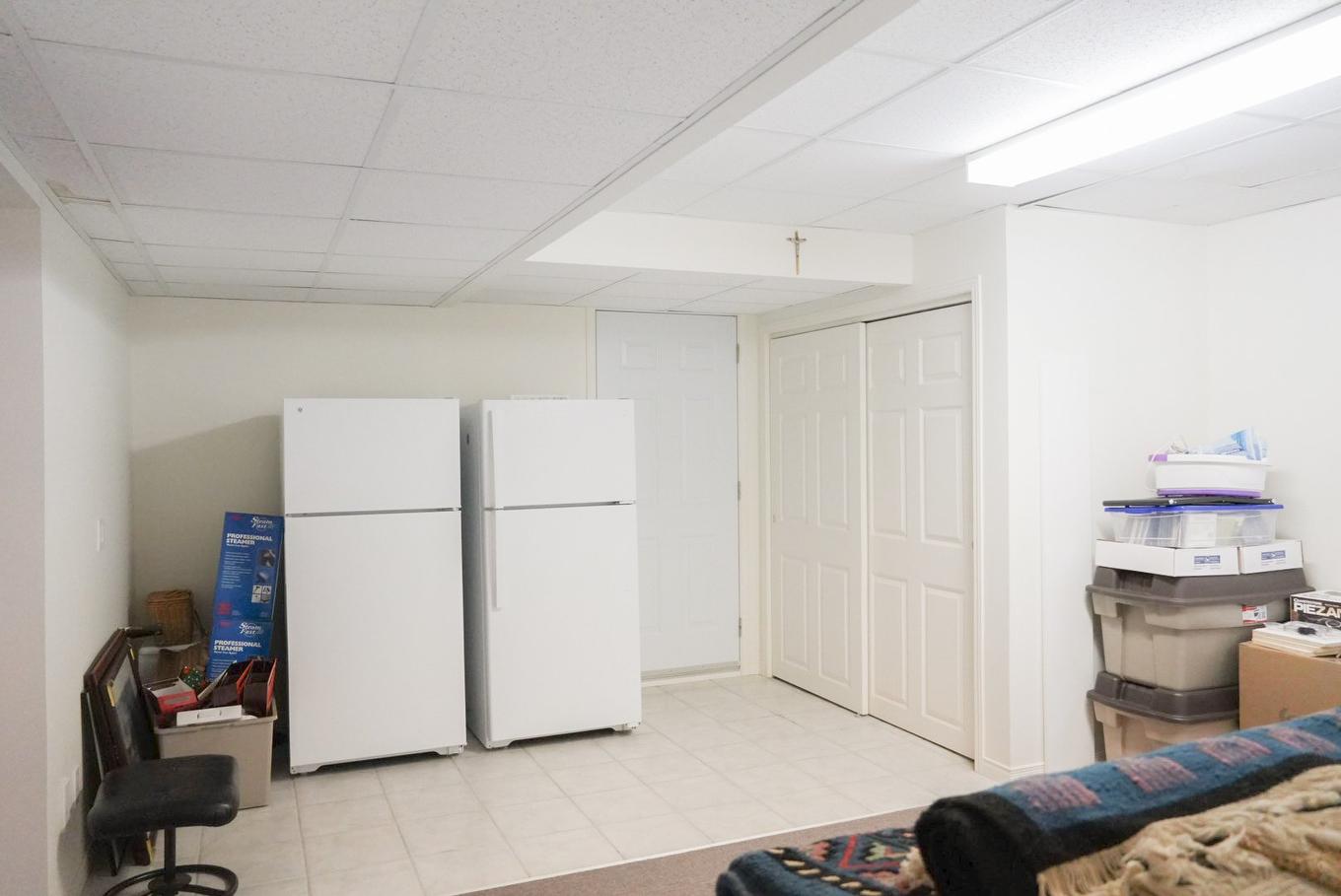 Storage - 1205 Av. De Louisbourg, Bécancour, QC - Indoor