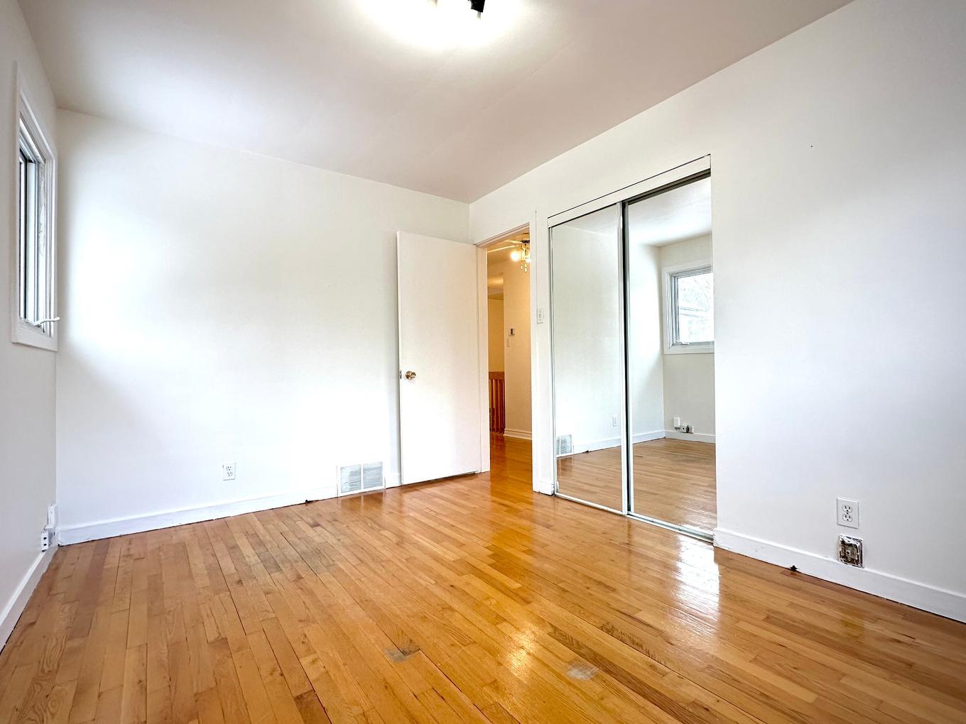 Bedroom - 215 Av. Allard, Dorval, QC - Indoor Photo Showing Other Room