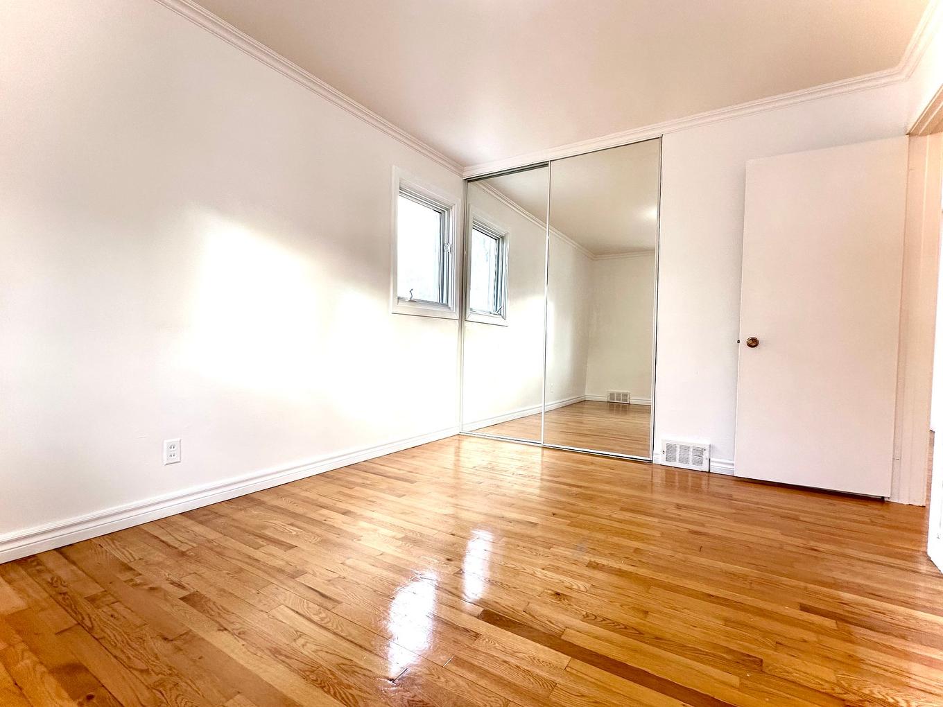 Bedroom - 215 Av. Allard, Dorval, QC - Indoor Photo Showing Other Room