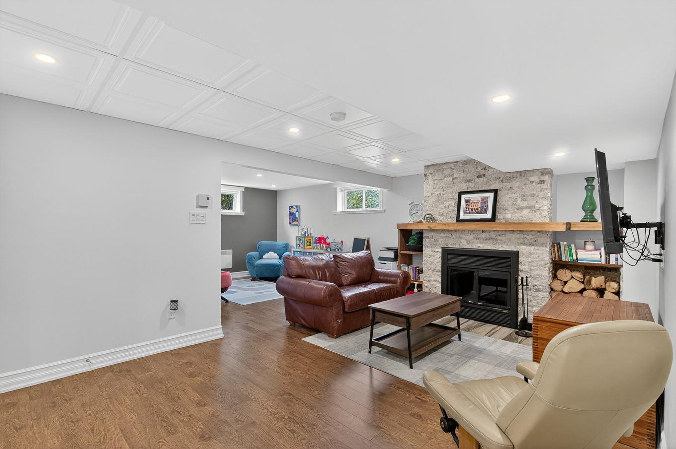 Vue d'ensemble - 267 Rue Maurice-St-Louis, Gatineau (Aylmer), QC - Indoor With Fireplace