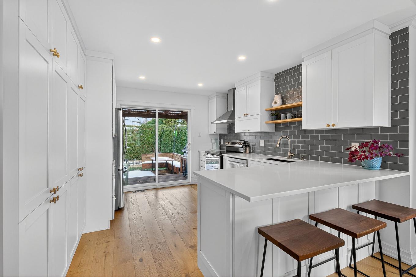Cuisine - 267 Rue Maurice-St-Louis, Gatineau (Aylmer), QC - Indoor Photo Showing Kitchen With Upgraded Kitchen
