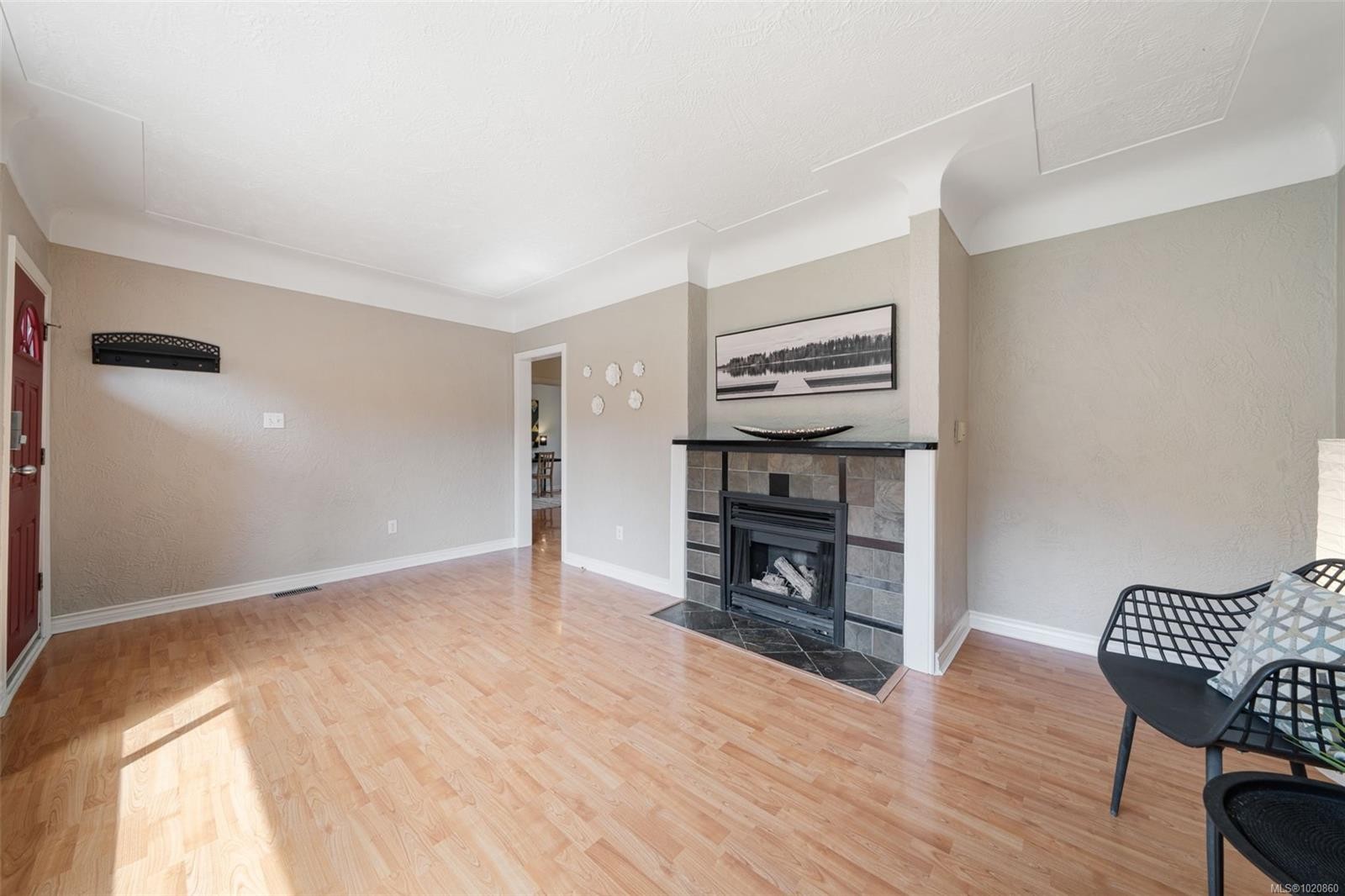 1042 Lodge Ave, Saanich, BC