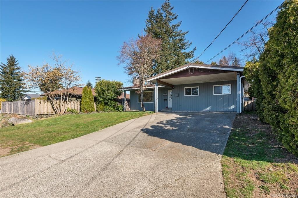 688 Glenalan Rd, Campbell River, BC