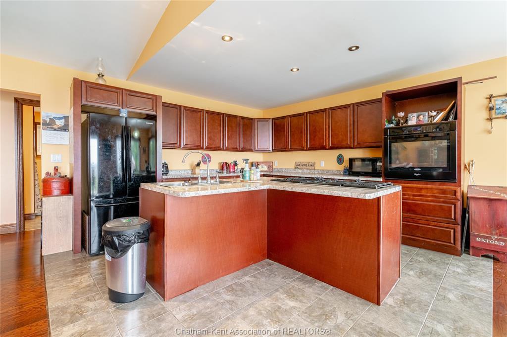 6490 Talbot Trail, Merlin, ON