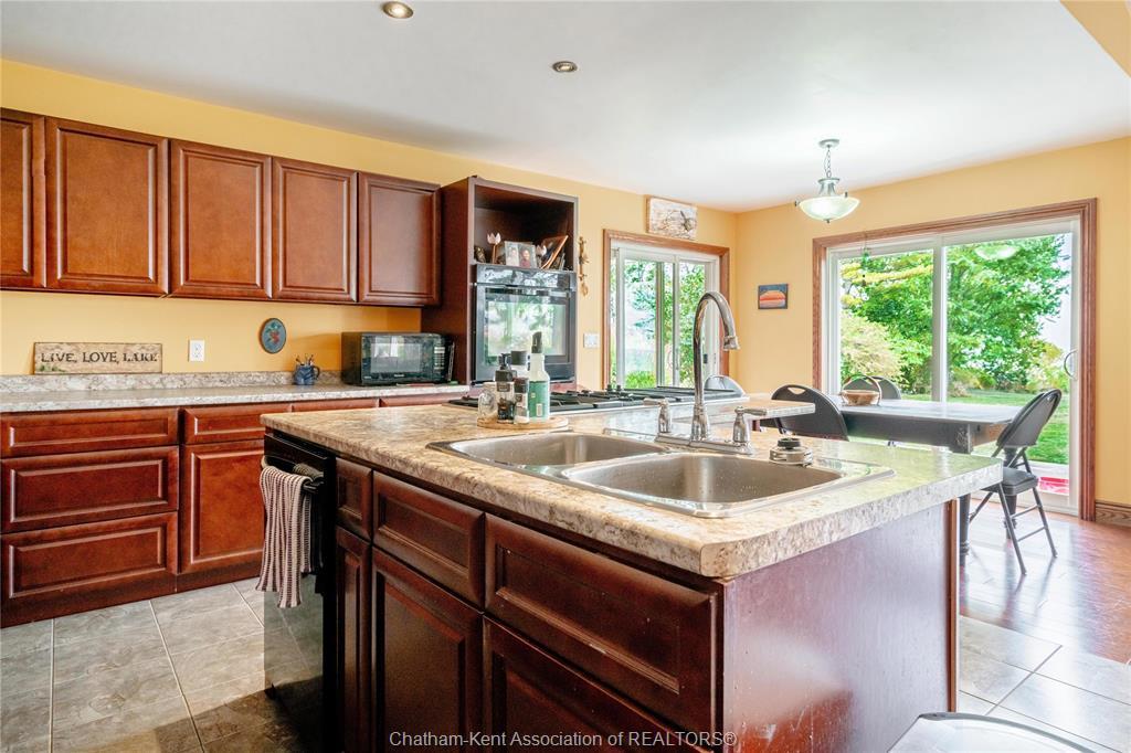 6490 Talbot Trail, Merlin, ON