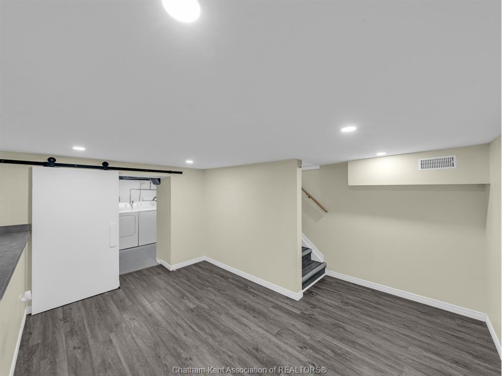 27 Eighth Street, Chatham, ON