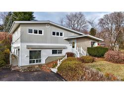 408 PRINCESS Bathurst, NB E2A 2R8