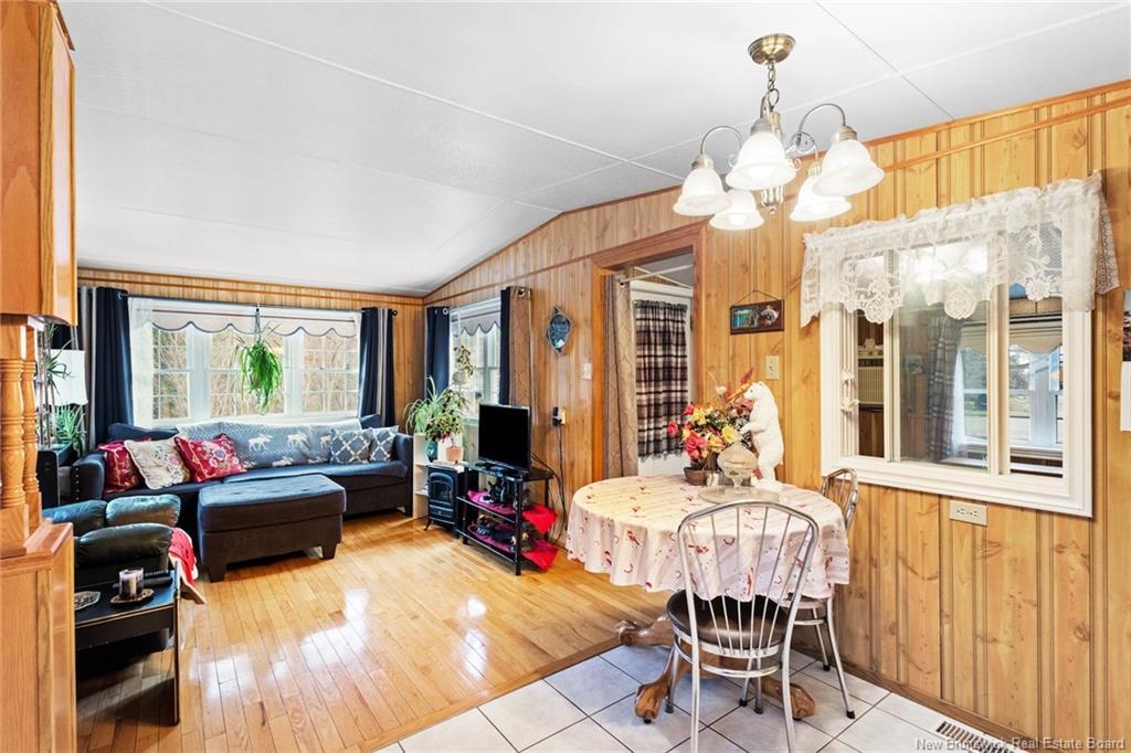 71 Chestnut St, Minto, NB