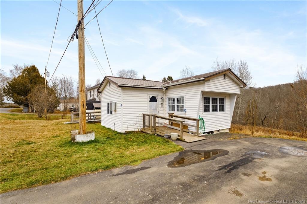 71 Chestnut St, Minto, NB