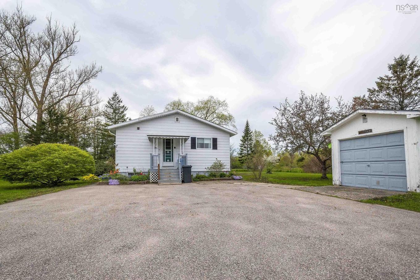 683 Main Street, Lawrencetown, NS