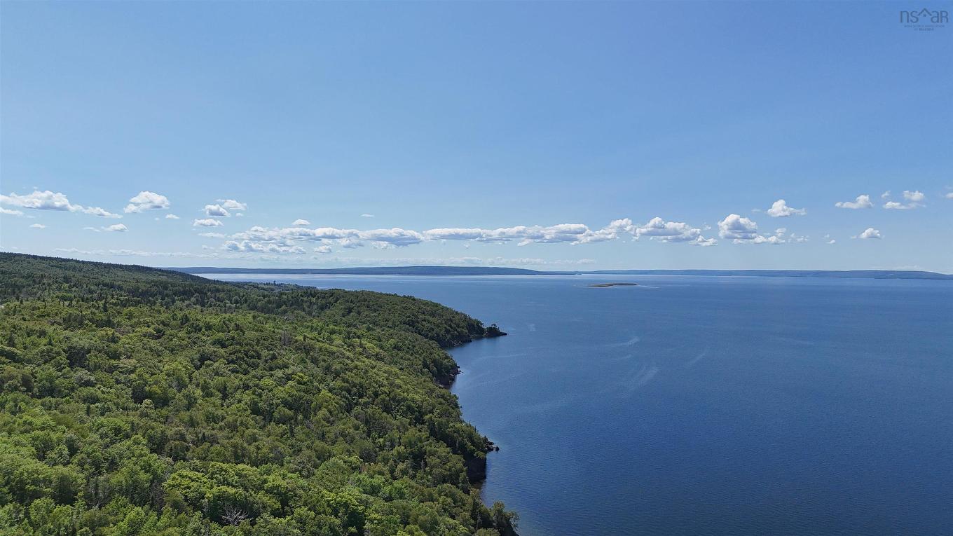 95 Lakeshore Drive, Irish Cove, NS