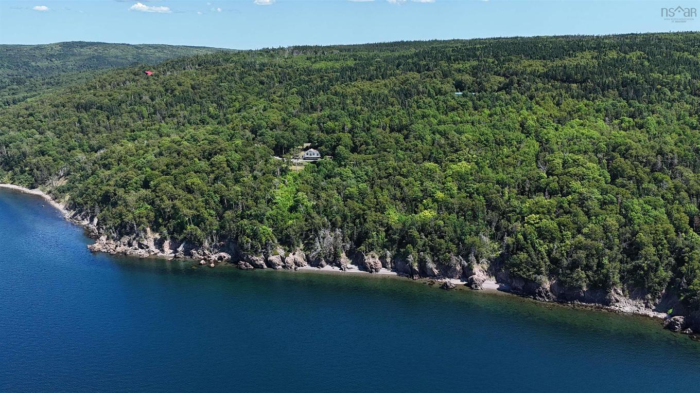 95 Lakeshore Drive, Irish Cove, NS