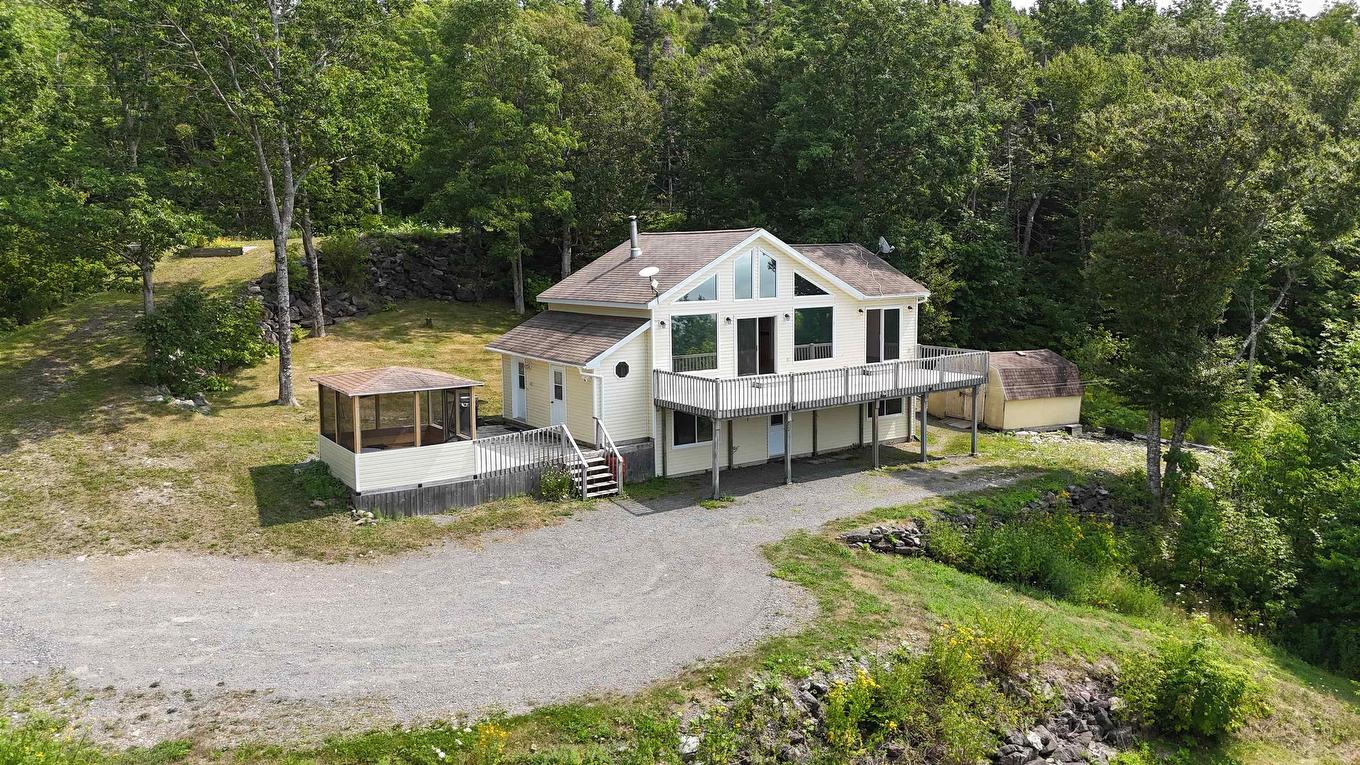 95 Lakeshore Drive, Irish Cove, NS