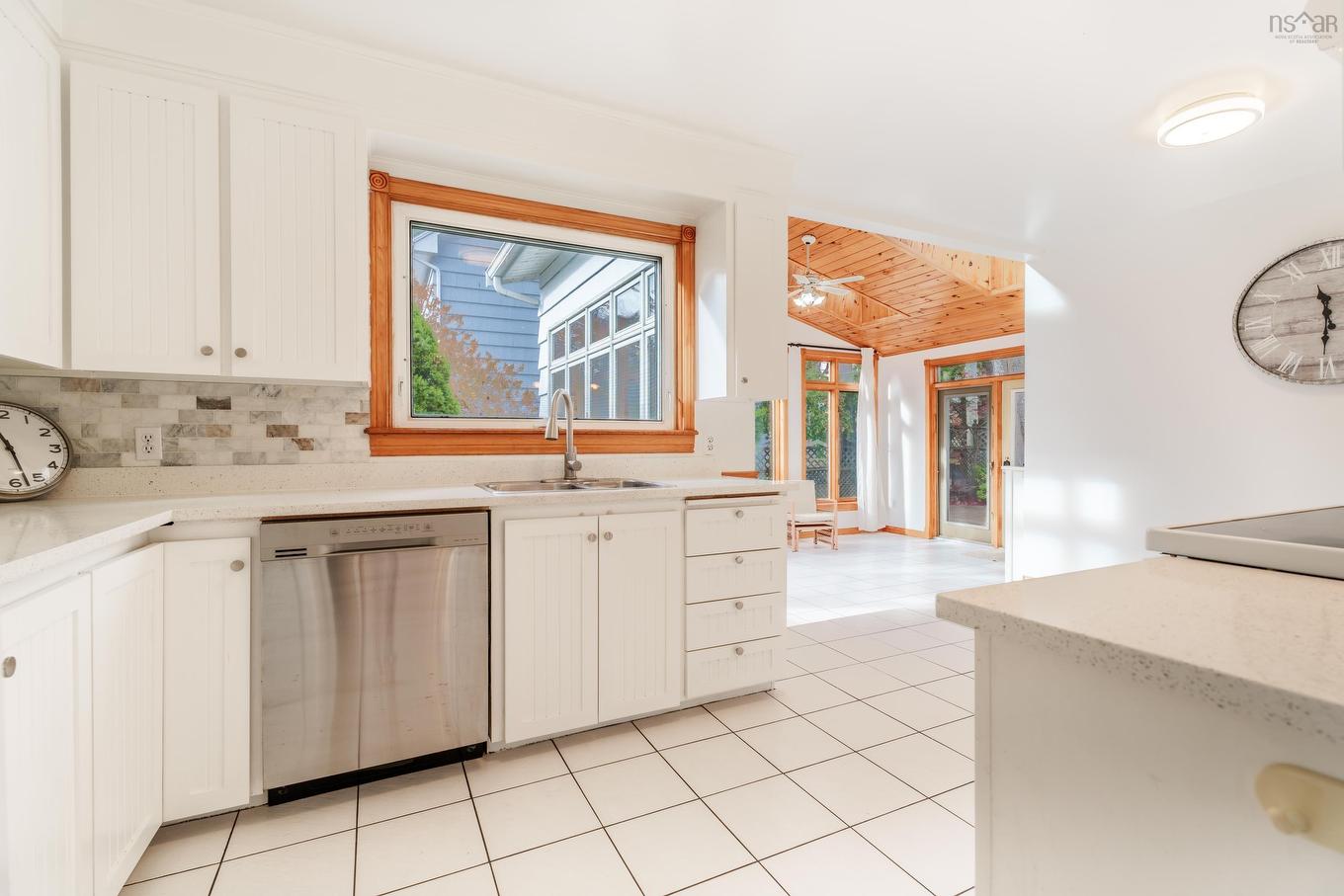 29 Scarlet Road, Halifax, NS