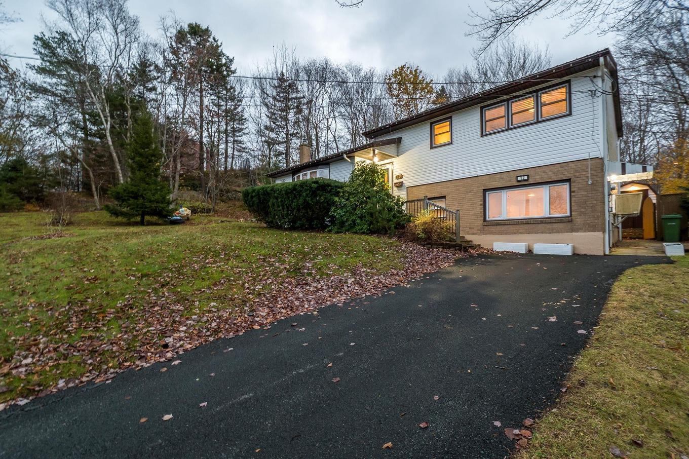 10 Plymouth Street, Halifax, NS