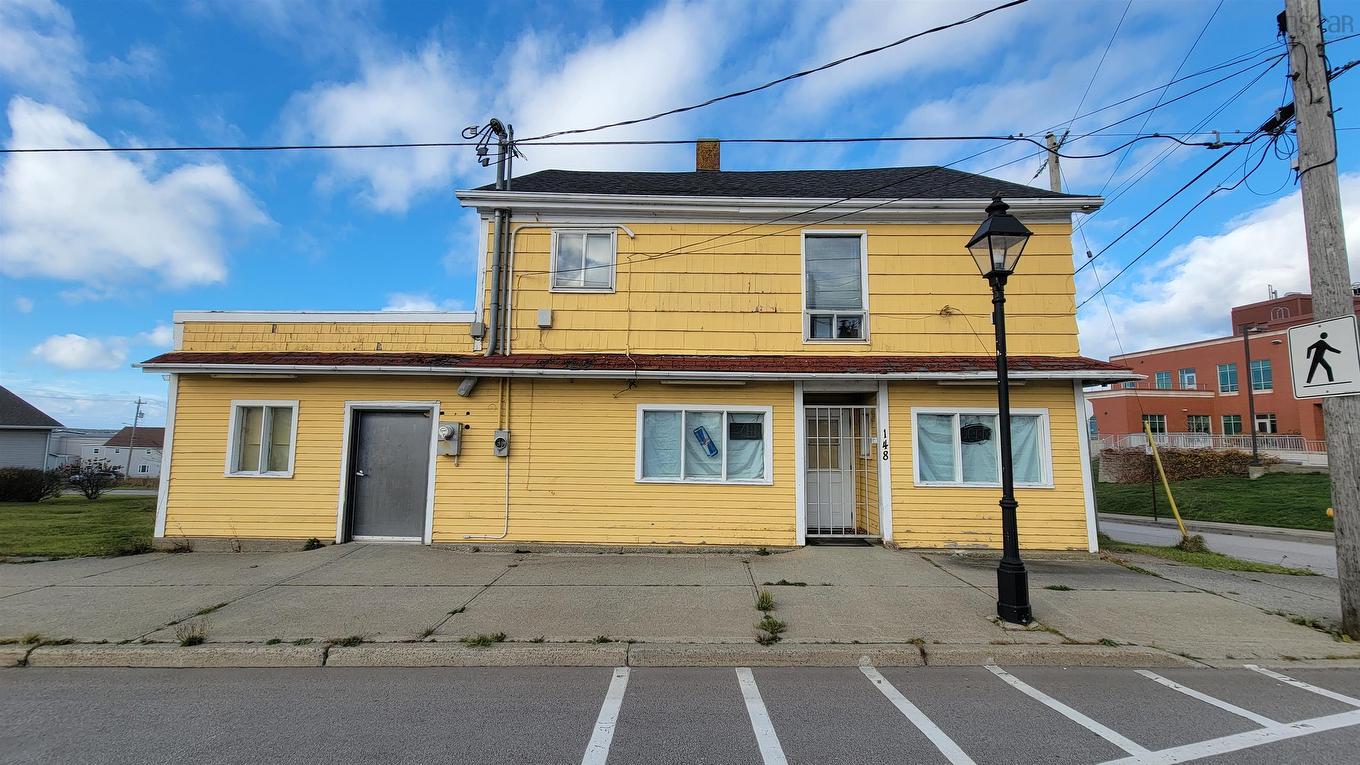 148 Main Street, Yarmouth, NS