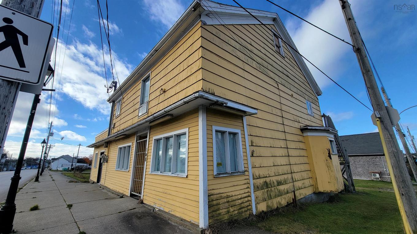 148 Main Street, Yarmouth, NS