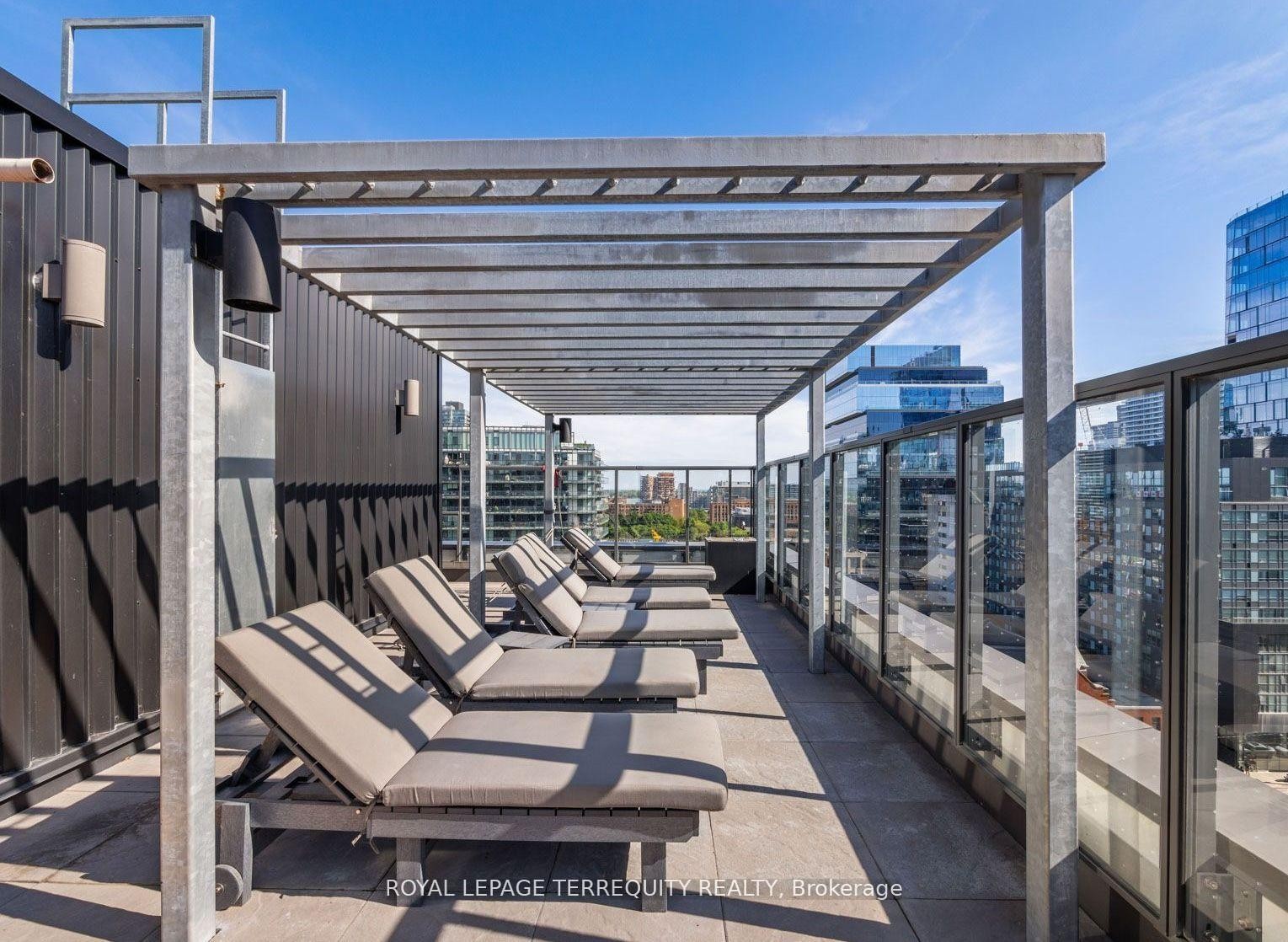 1405-120 Parliament Street, Toronto, ON - Outdoor With Exterior