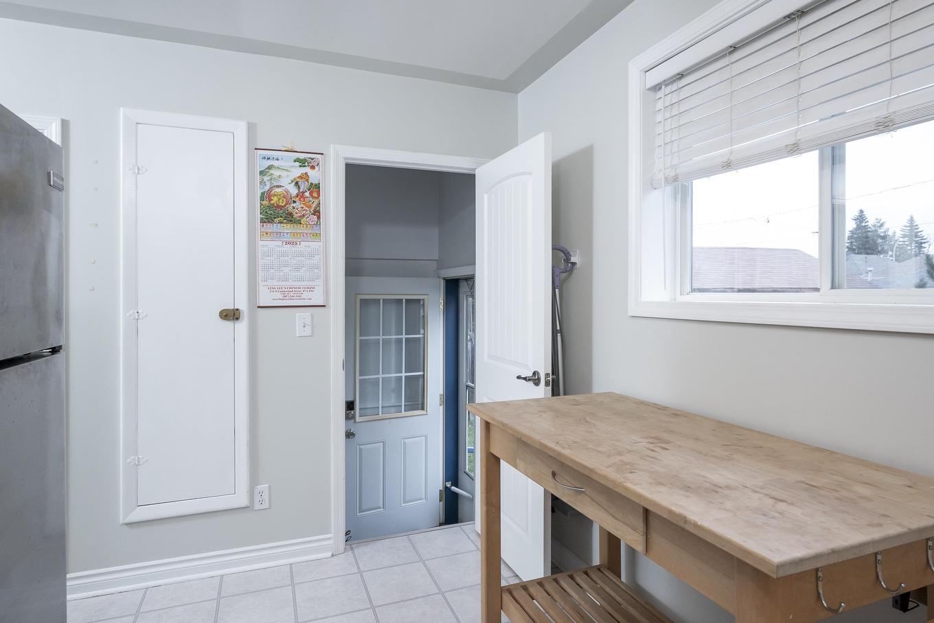 1332 Wallbridge Avenue, Thunder Bay, ON - Indoor Photo Showing Other Room