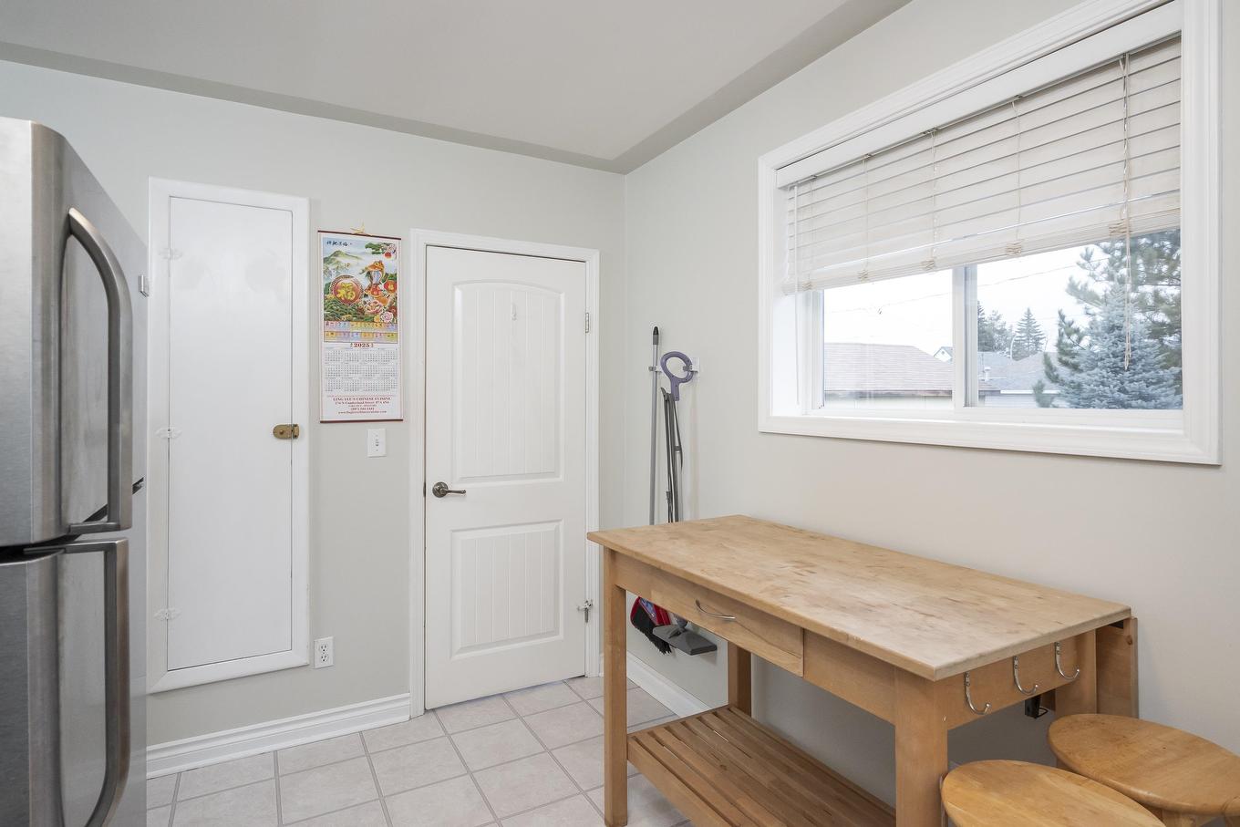 1332 Wallbridge Avenue, Thunder Bay, ON - Indoor Photo Showing Other Room