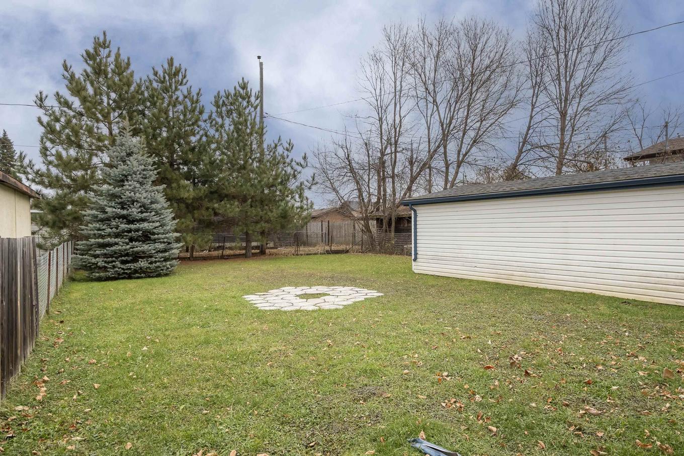 1332 Wallbridge Avenue, Thunder Bay, ON - Outdoor