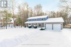 7 BAILEY CRESCENT Tiny, ON L0L 2T0