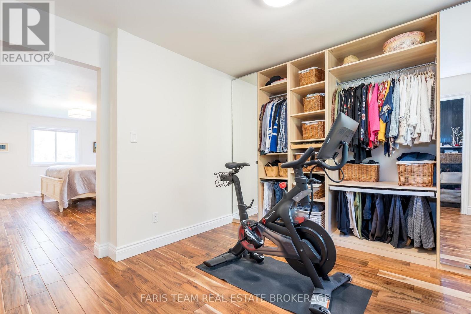 7 Bailey Crescent, Tiny, ON - Indoor Photo Showing Gym Room