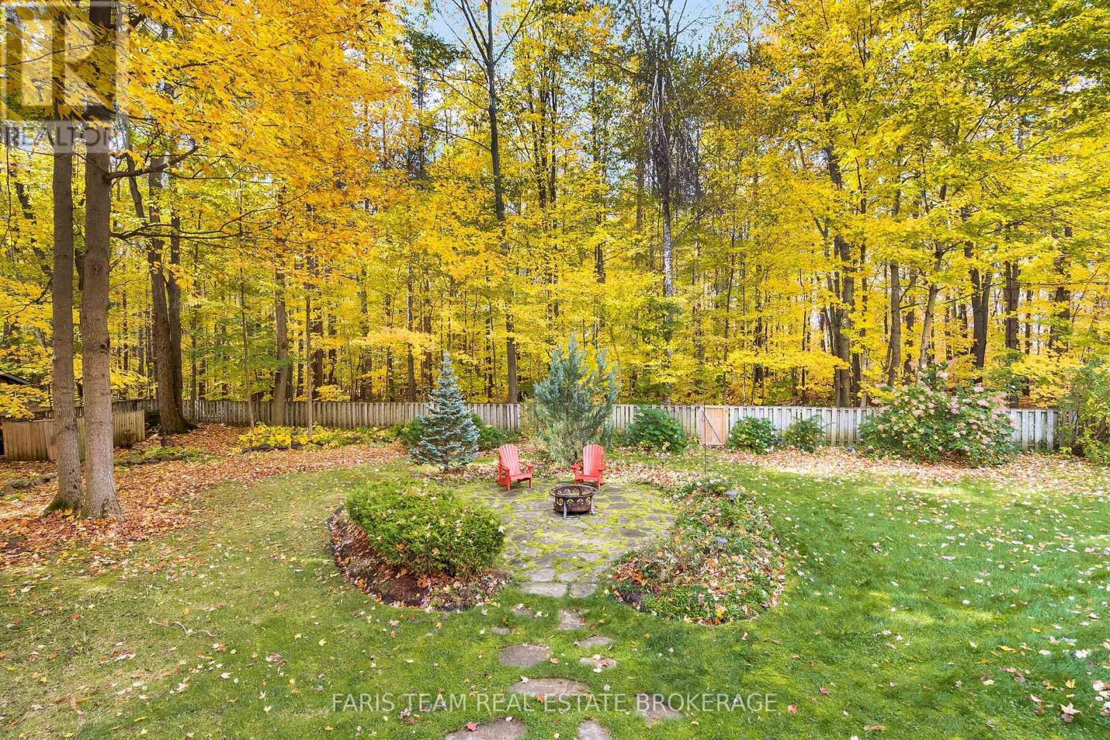 7 Bailey Crescent, Tiny, ON - Outdoor