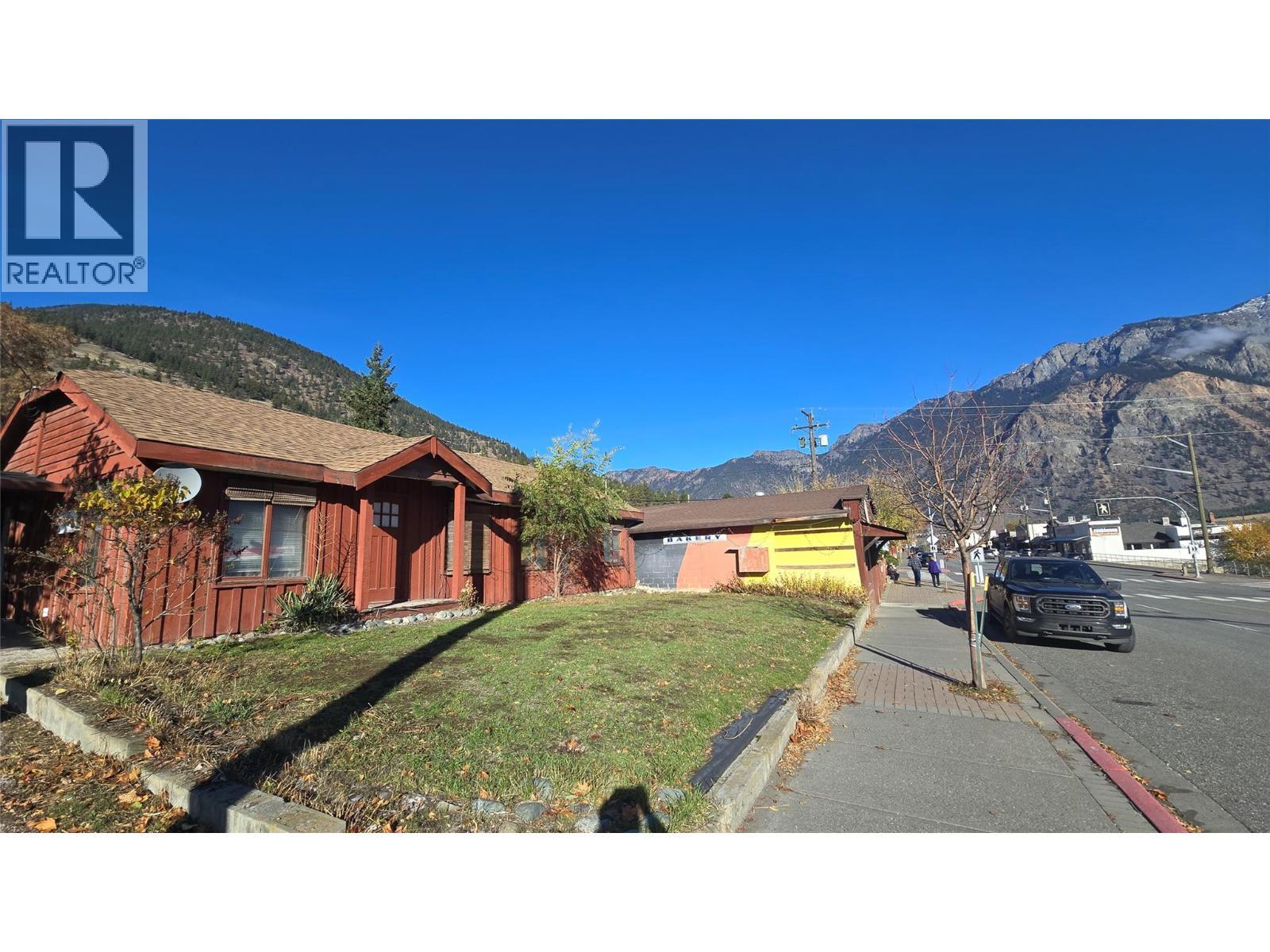 705 Main Street, Lillooet, BC