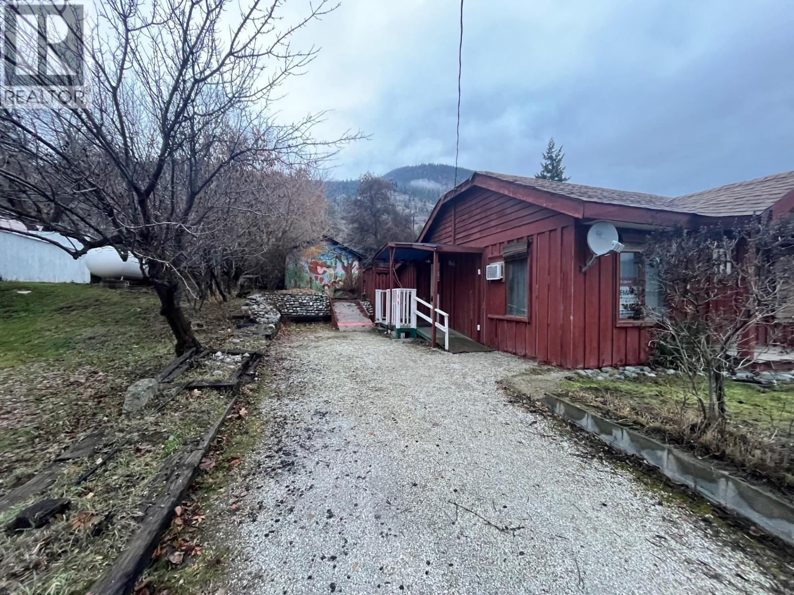 705 Main Street, Lillooet, BC