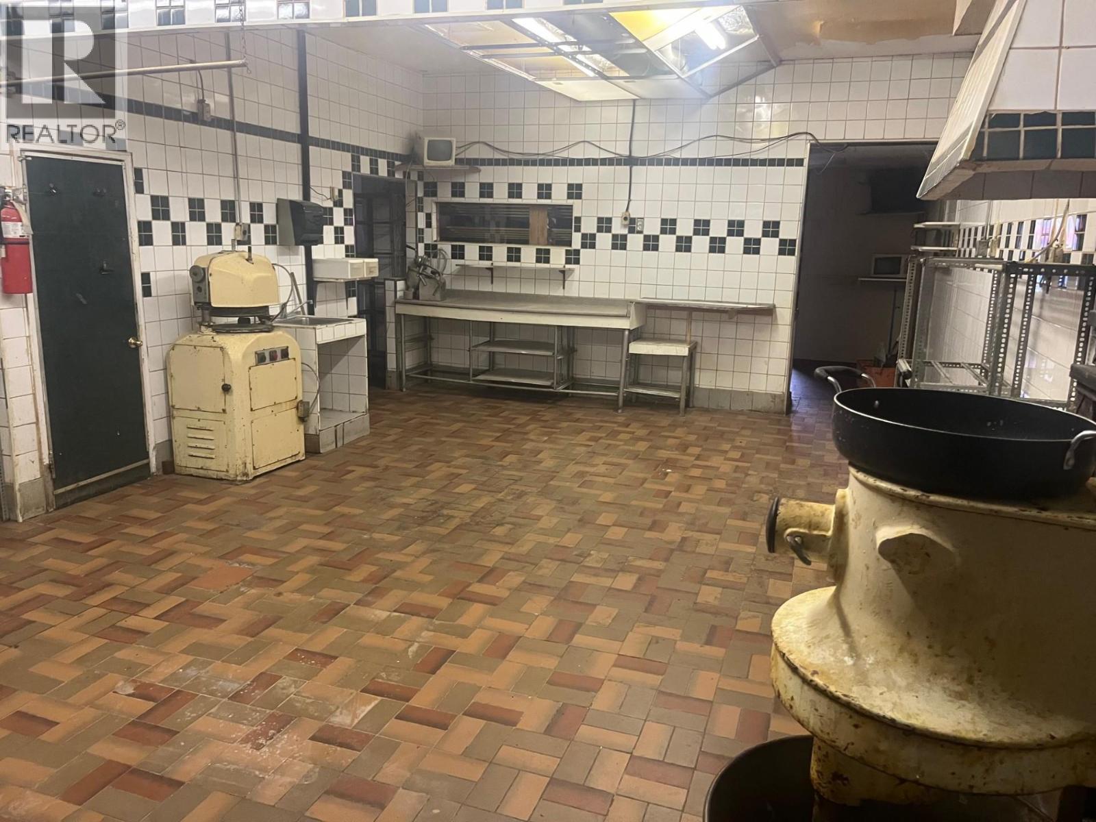 Commercial Space - 705 Main Street, Lillooet, BC