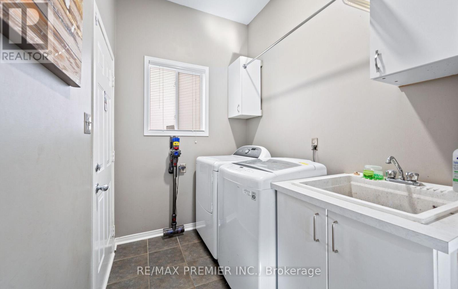 49 Fallstar Crescent, Brampton, ON - Indoor Photo Showing Laundry Room
