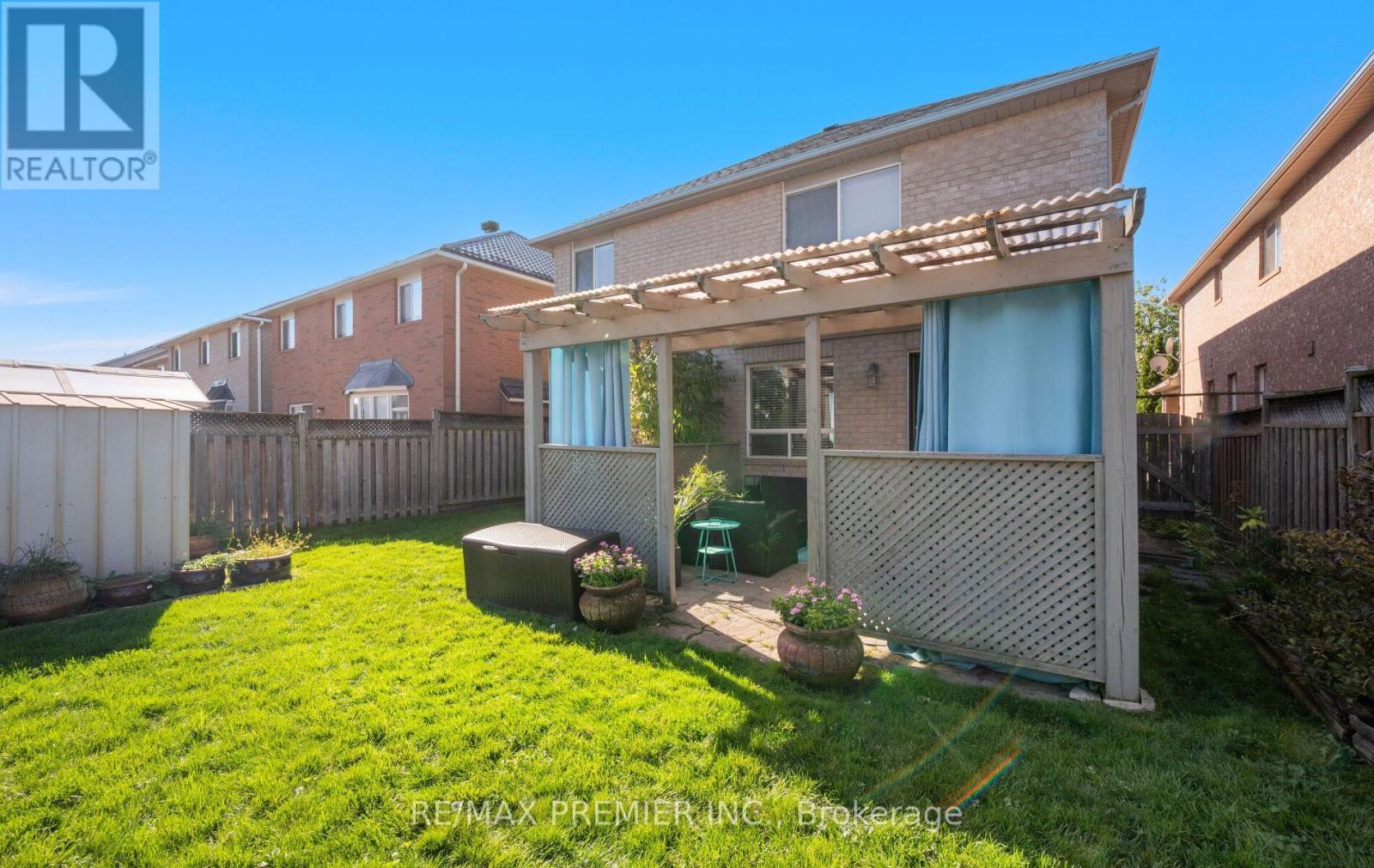 49 Fallstar Crescent, Brampton, ON - Outdoor