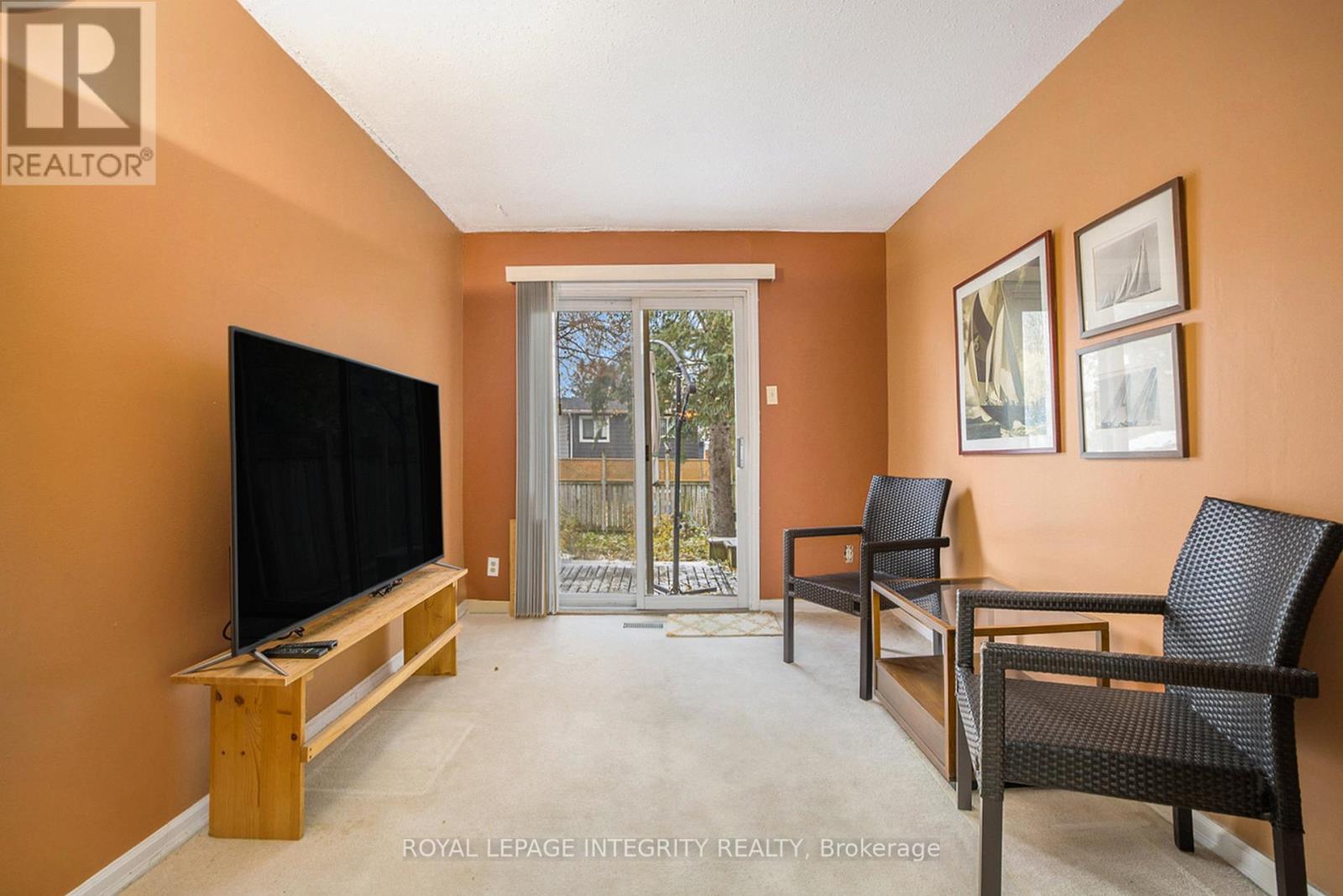 9 Shouldice Crescent, Ottawa, ON - Indoor