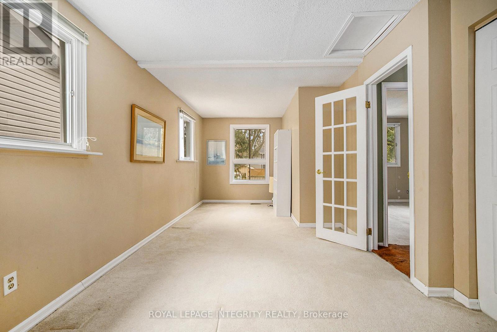 9 Shouldice Crescent, Ottawa, ON - Indoor Photo Showing Other Room