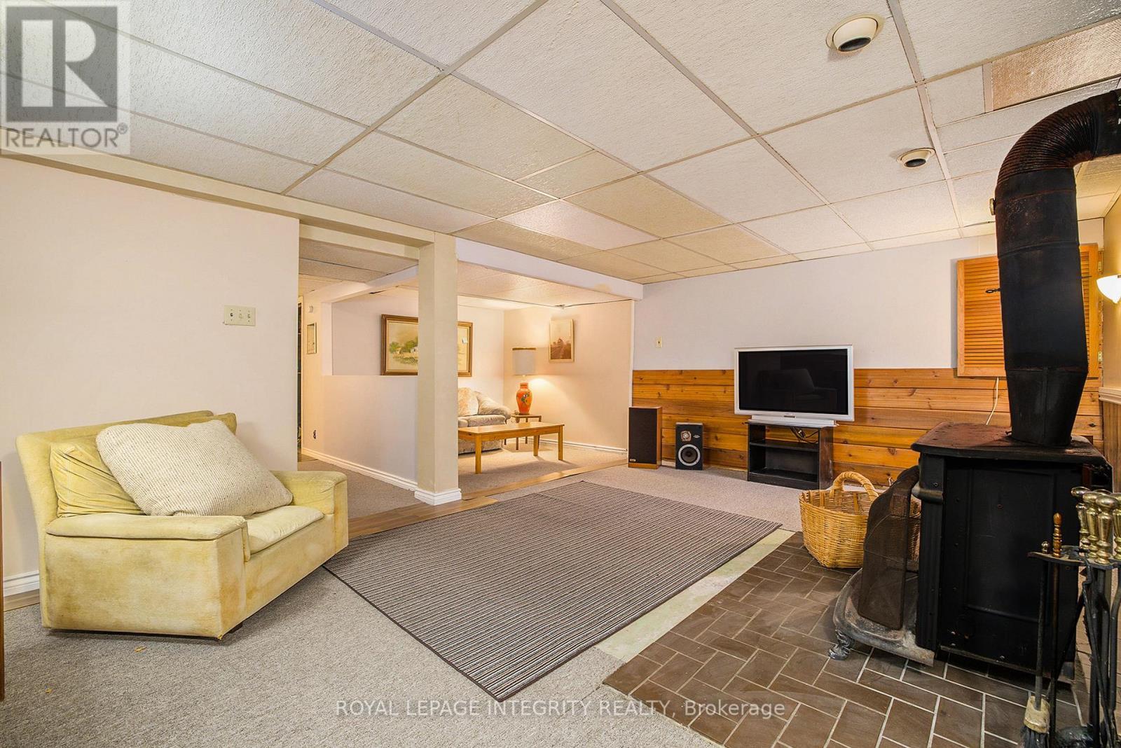 9 Shouldice Crescent, Ottawa, ON - Indoor