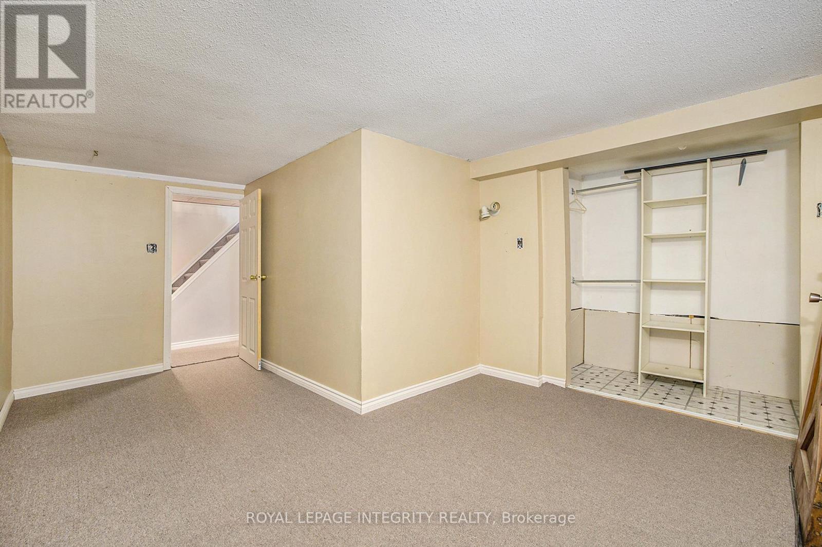 9 Shouldice Crescent, Ottawa, ON - Indoor Photo Showing Other Room