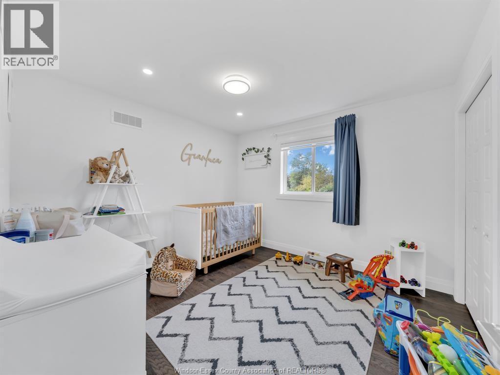 2927 Clemenceau Boulevard, Windsor, ON - Indoor