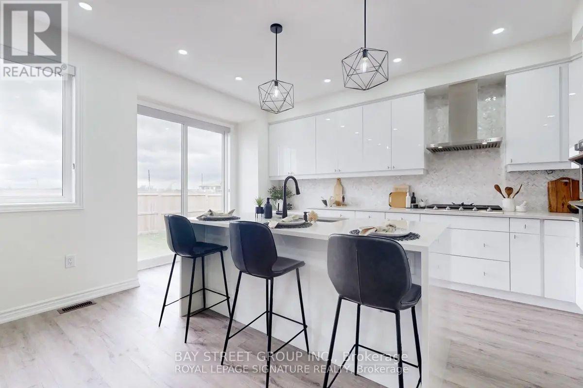 49 Broden Crescent, Whitby, ON - Indoor Photo Showing Kitchen With Upgraded Kitchen