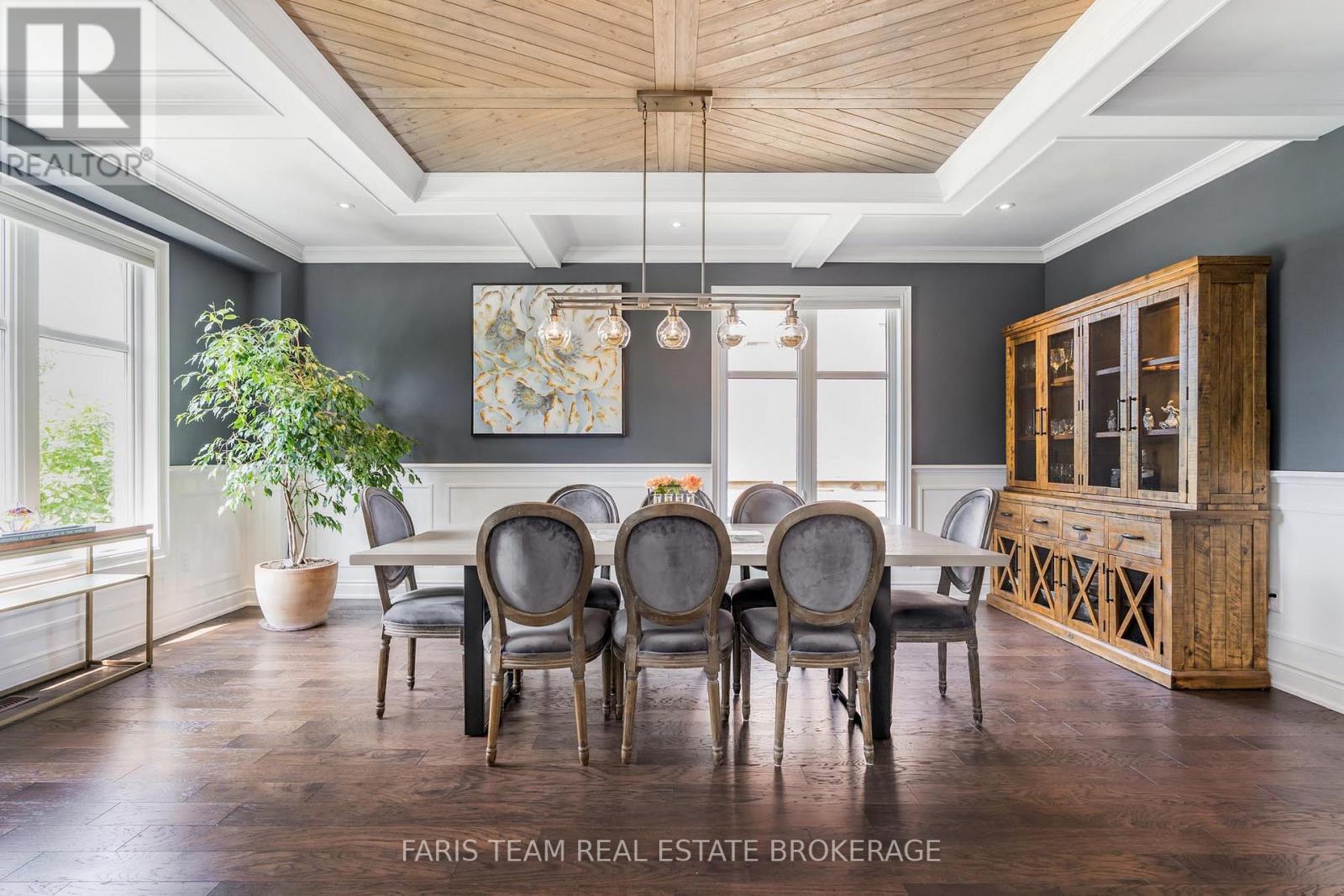 38 Nelson Street, Clearview, ON - Indoor Photo Showing Dining Room