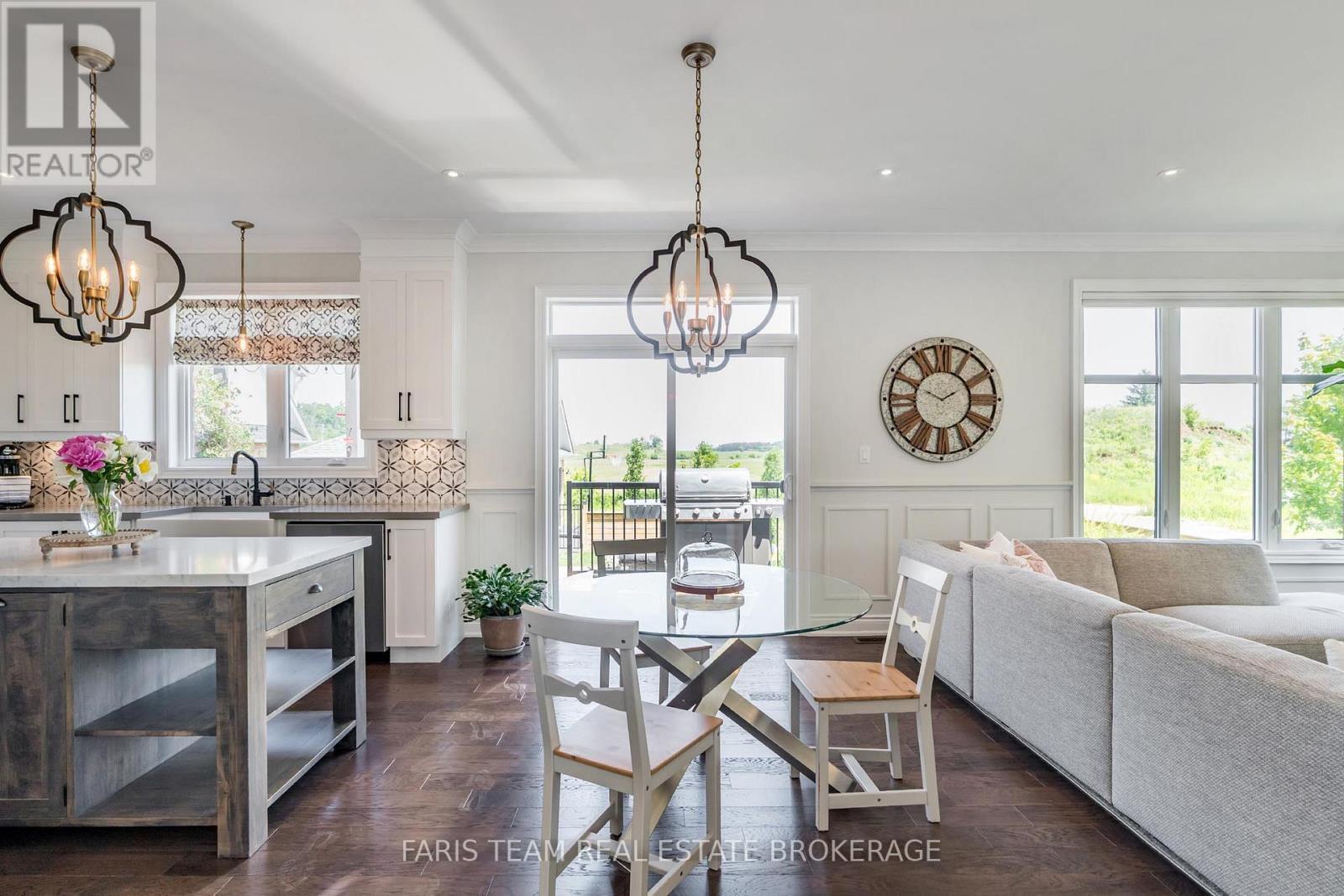 38 Nelson Street, Clearview, ON - Indoor