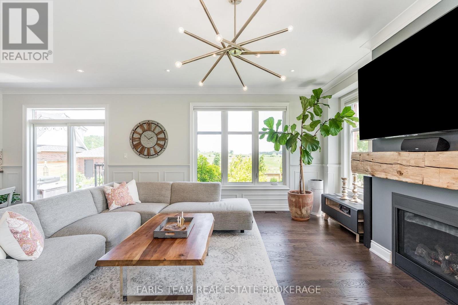 38 Nelson Street, Clearview, ON - Indoor Photo Showing Living Room With Fireplace