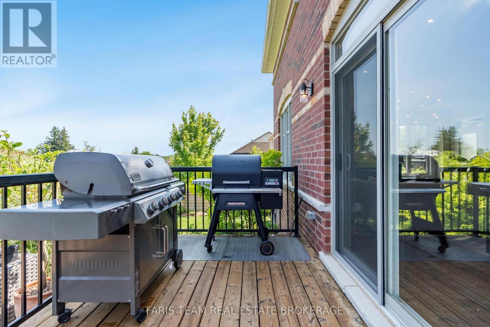 38 Nelson Street, Clearview, ON - Outdoor With Deck Patio Veranda With Exterior