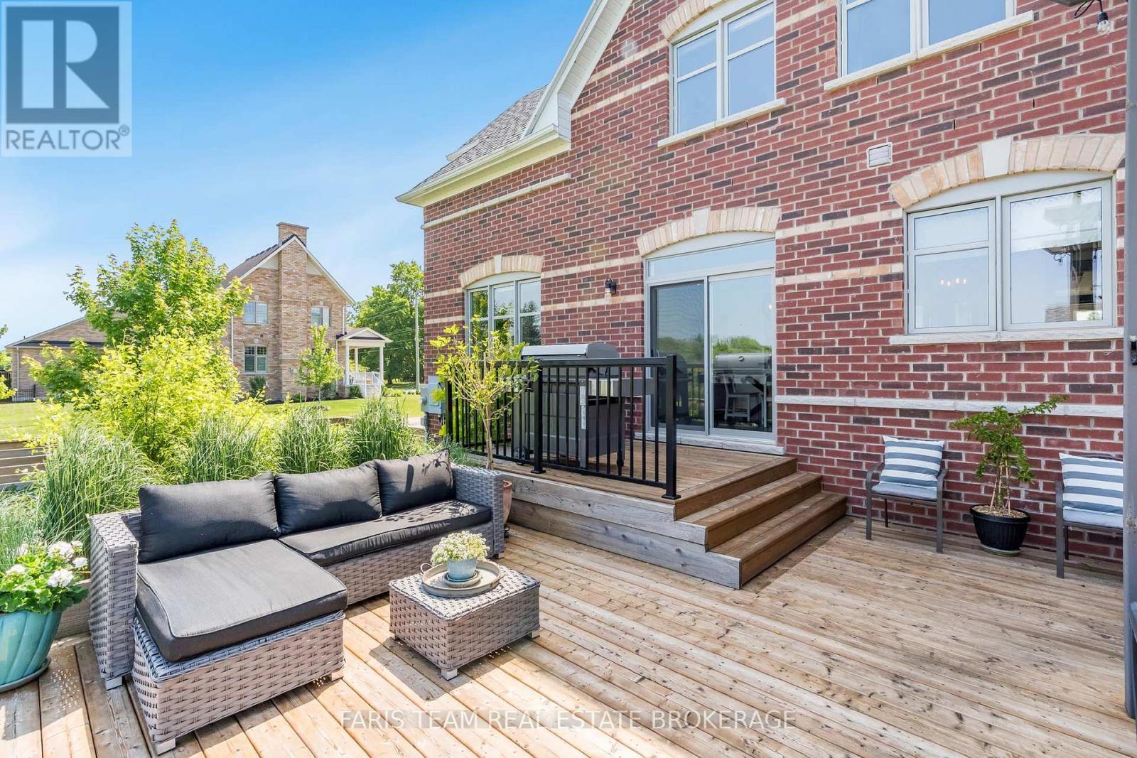 38 Nelson Street, Clearview, ON - Outdoor With Deck Patio Veranda With Exterior