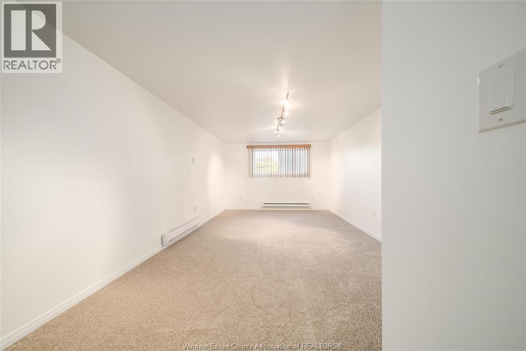 1531 Bayswater Crescent, Windsor, ON - Indoor Photo Showing Other Room