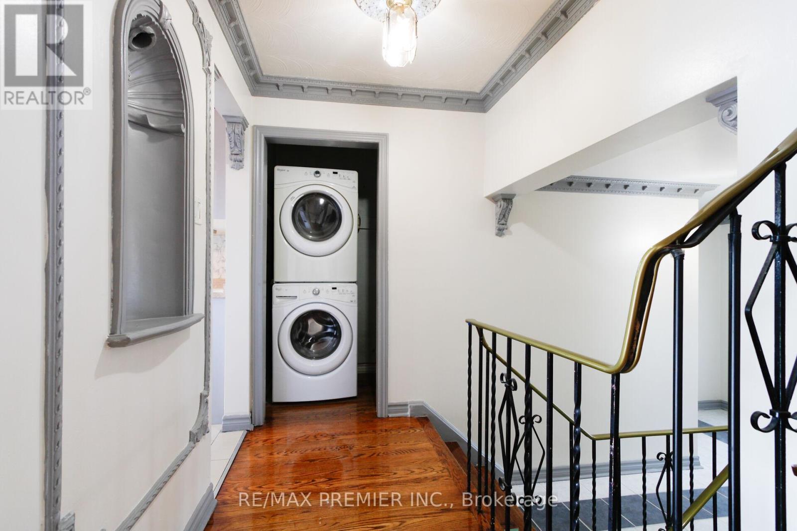 12 Annabelle Drive, Toronto, ON - Indoor Photo Showing Laundry Room