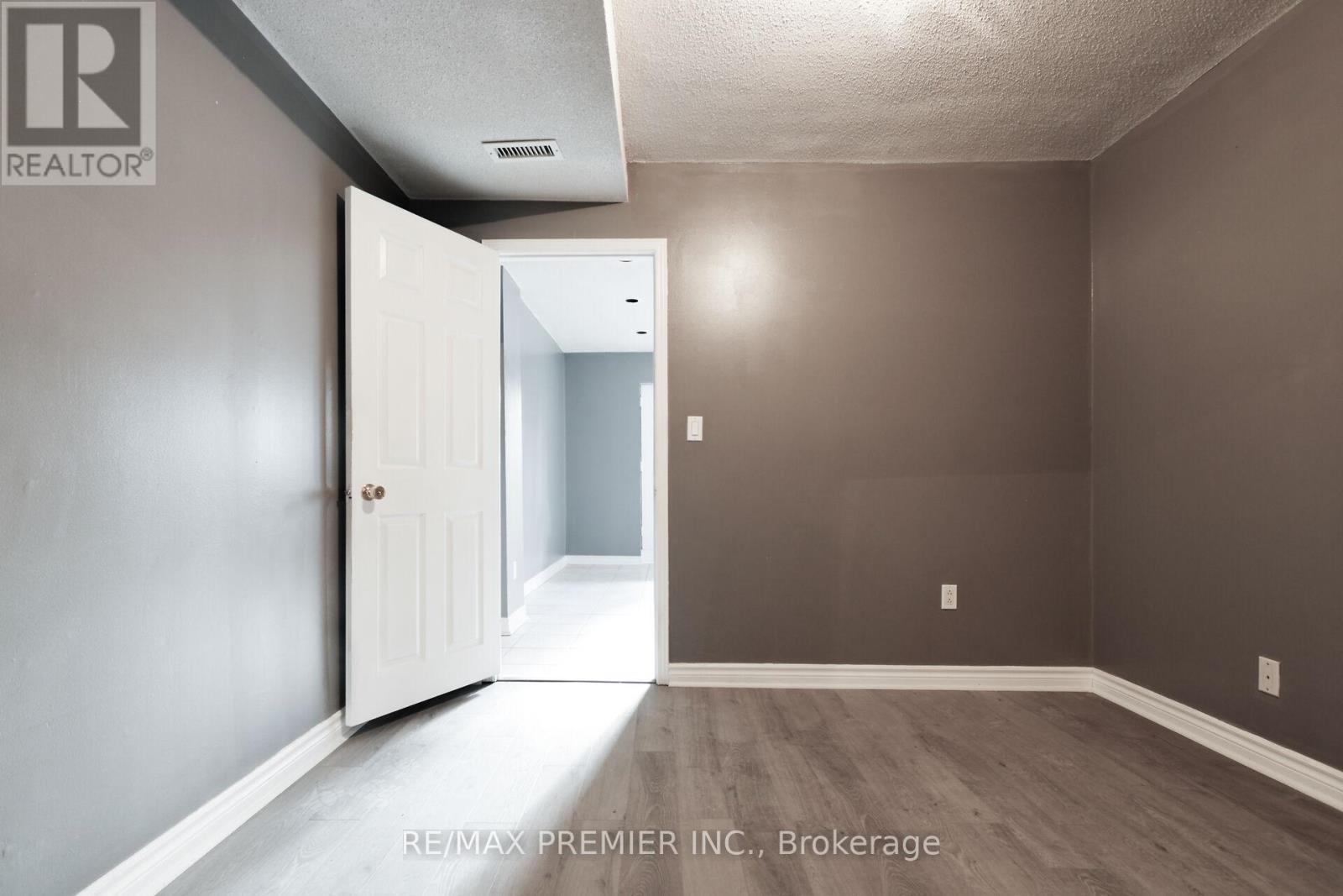 12 Annabelle Drive, Toronto, ON - Indoor Photo Showing Other Room