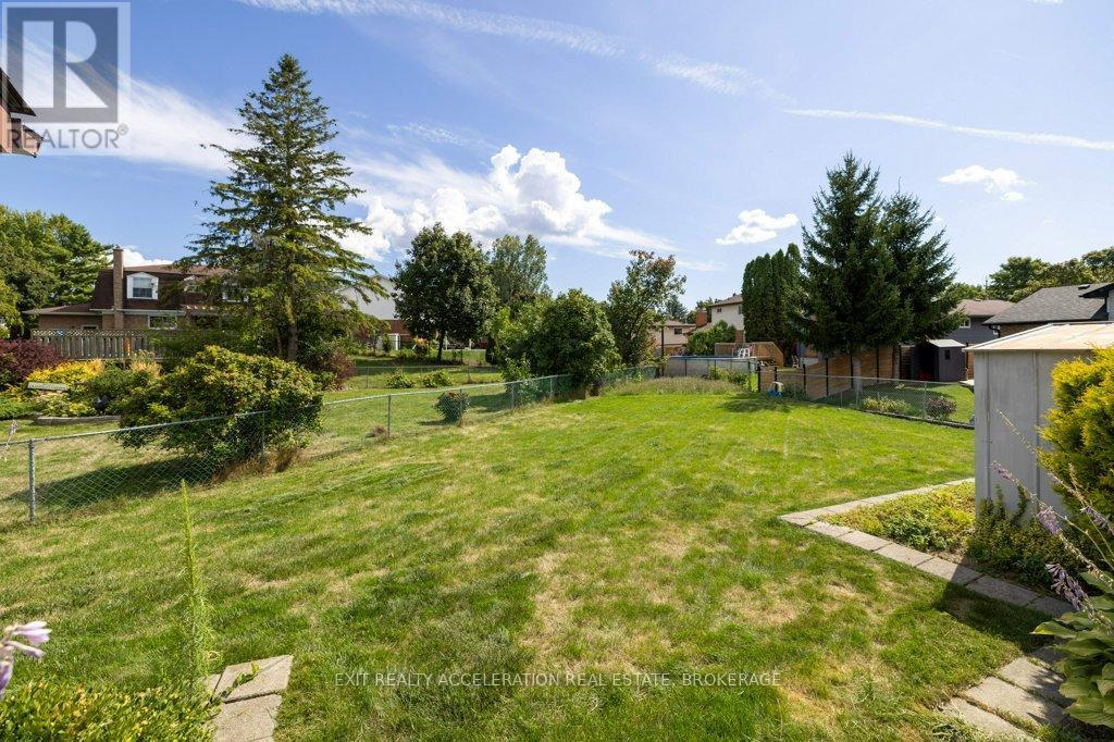 38 Thorncliffe Drive, Belleville (Belleville Ward), ON - Outdoor