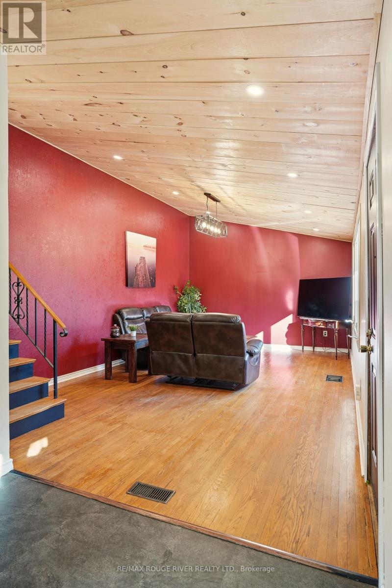 474 Wardell Street, Tay (Port Mcnicoll), ON - Indoor Photo Showing Other Room