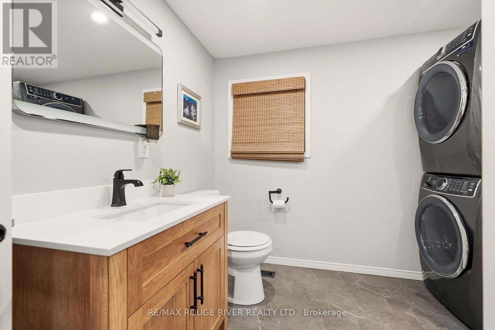 474 Wardell Street, Tay (Port Mcnicoll), ON - Indoor Photo Showing Laundry Room